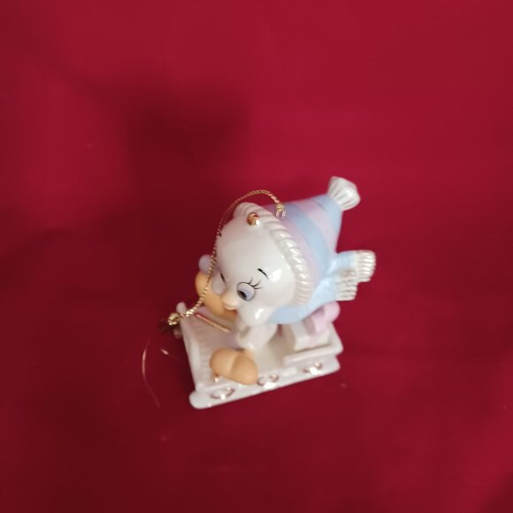LENOX A Tweety Delivery Looney Tunes Warner Bros. Porcelain Christmas Ornament - Picture 13 of 15